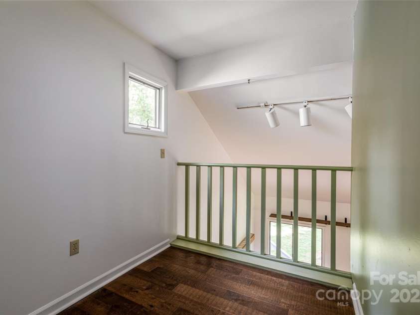 427 Shadowwood Drive, Leicester, NC 28748.  MLS# CAR4292617, YatesRealty ID 32342. 