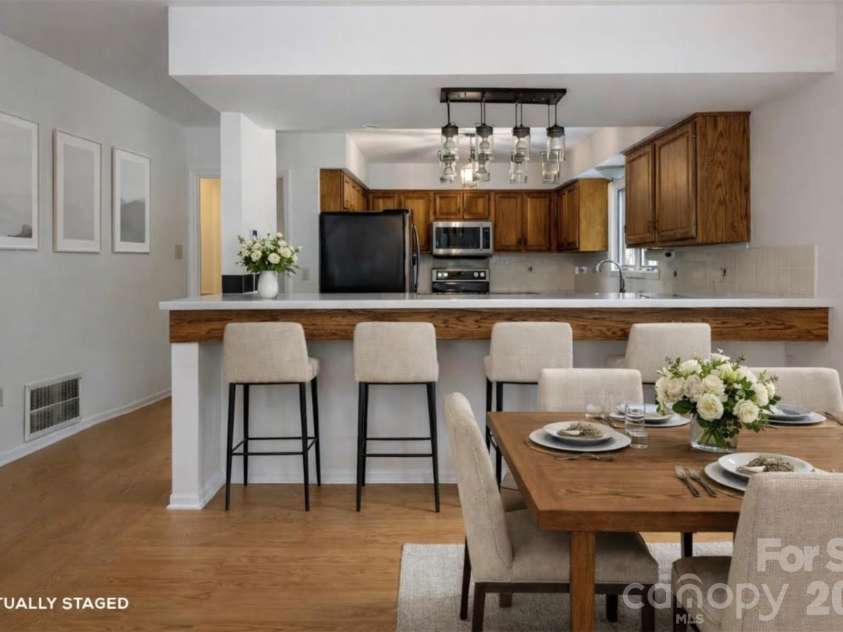 427 Shadowwood Drive, Leicester, NC 28748.  MLS# CAR4292617, YatesRealty ID 32342. Virtually Staged