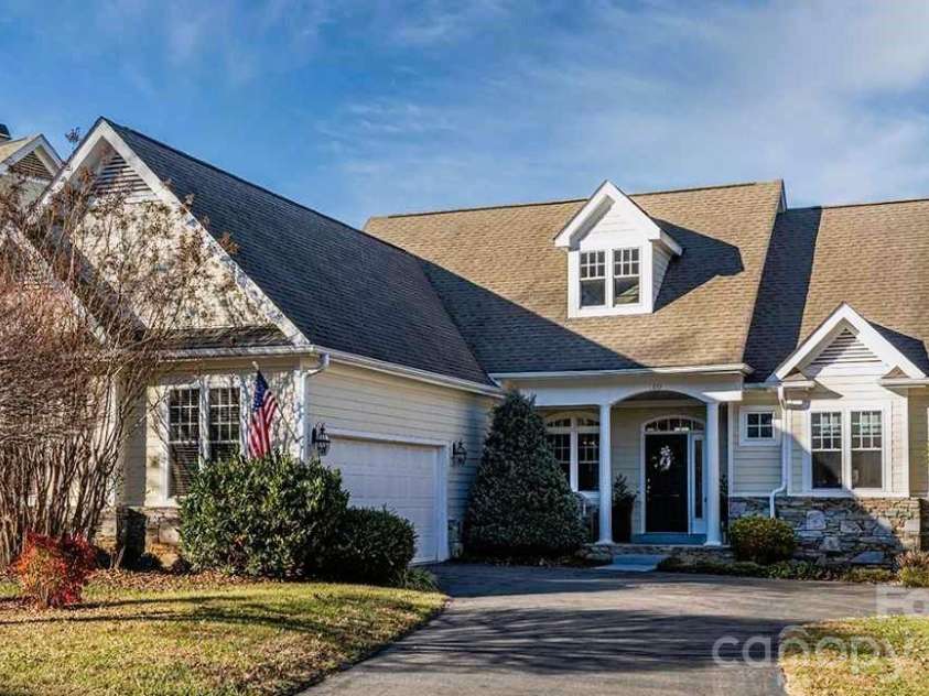 40 Bunker Court, Mills River, NC 28759.  MLS# CAR4396834, YatesRealty ID 32345. 