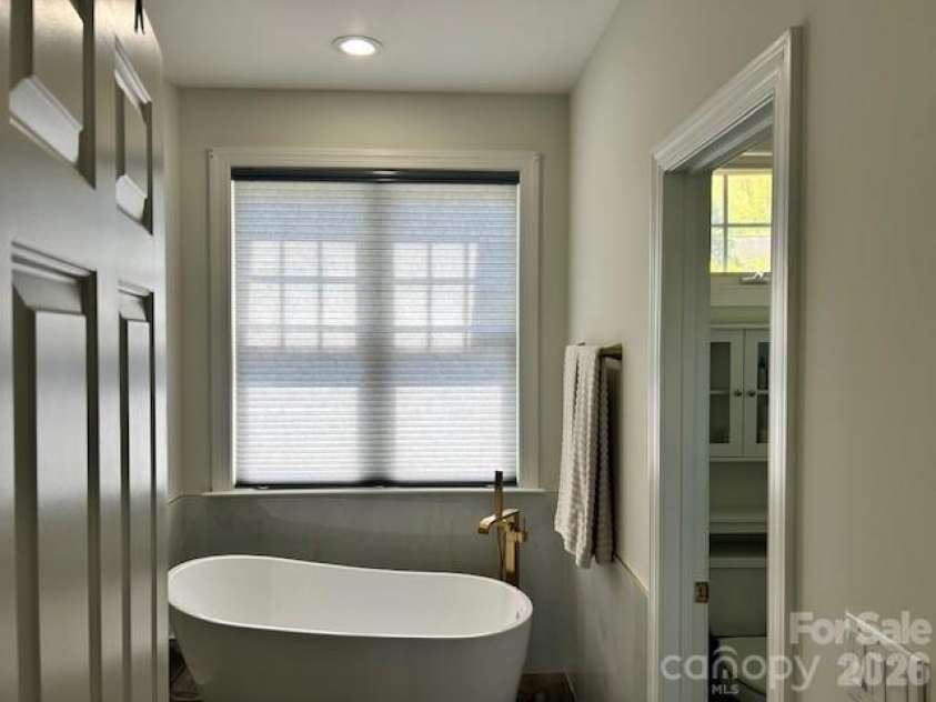 40 Bunker Court, Mills River, NC 28759.  MLS# CAR4396834, YatesRealty ID 32345. 