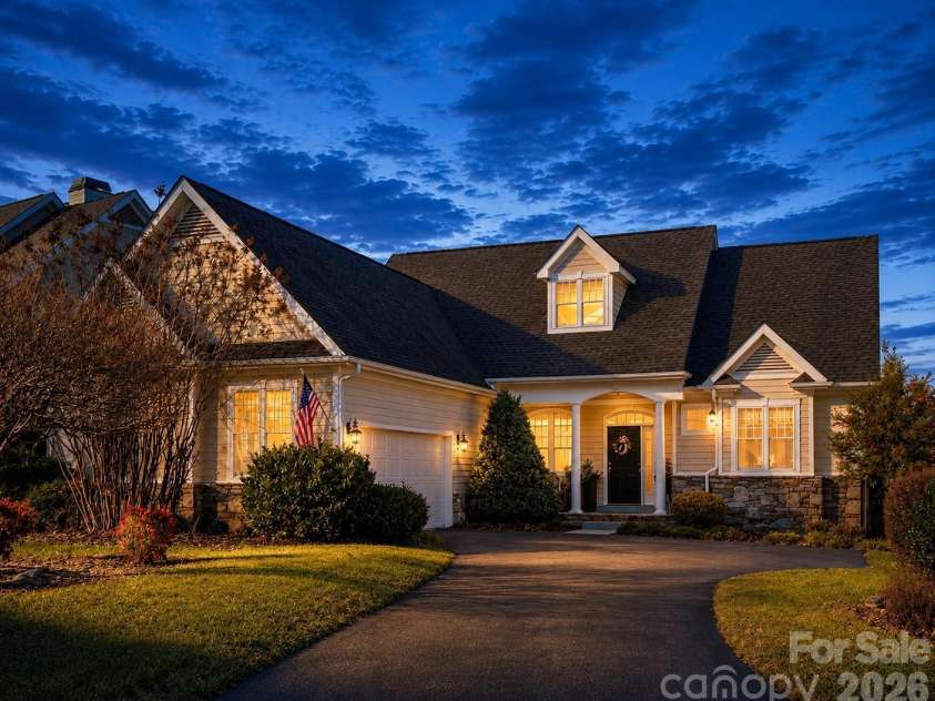 40 Bunker Court, Mills River, NC 28759.  MLS# CAR4396834, YatesRealty ID 32345. 