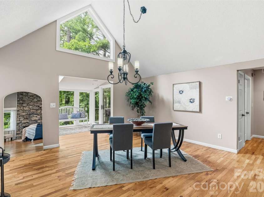 16 Canterbury Drive, Arden, NC 28704.  MLS# CAR4396207, YatesRealty ID 32349. Large Dining Room area with vaulted ceiling