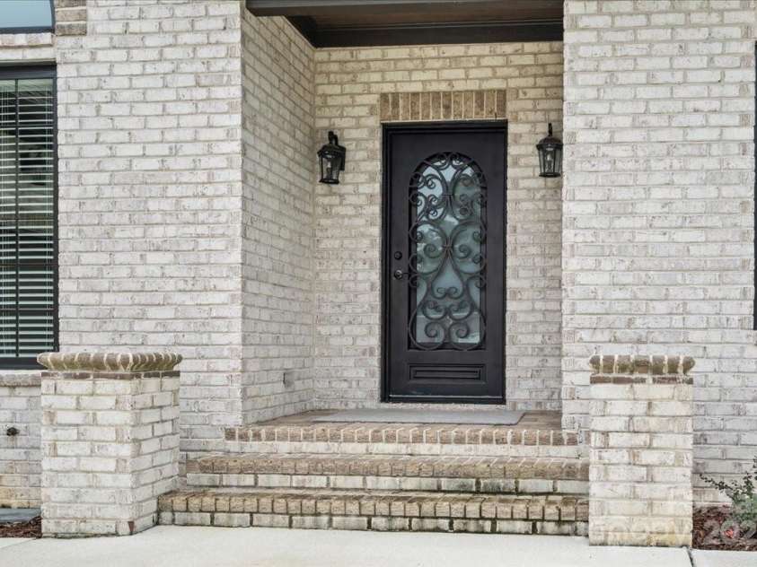 615 Little John Road, Cheraw, SC 29520.  MLS# CAR4290721, YatesRealty ID 32349. 