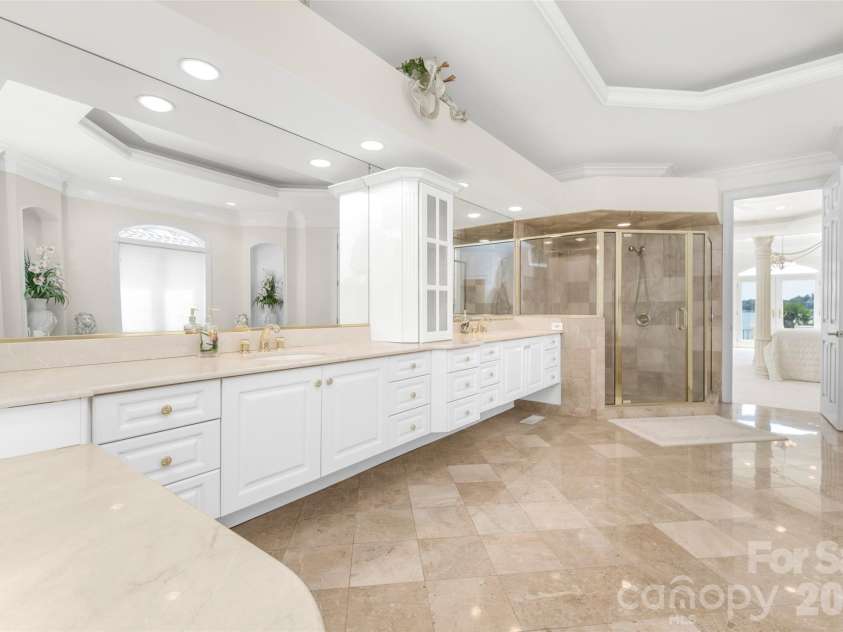 3446 Governors Island Drive, Denver, NC 28037.  MLS# CAR4158875, YatesRealty ID 3235. Master bath