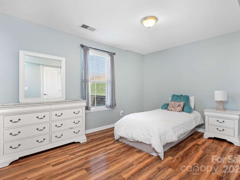 7217 Kenyon Drive, Denver, NC 28037.  MLS# CAR4233366, YatesRealty ID 3235. Basement flex space/bedroom/office