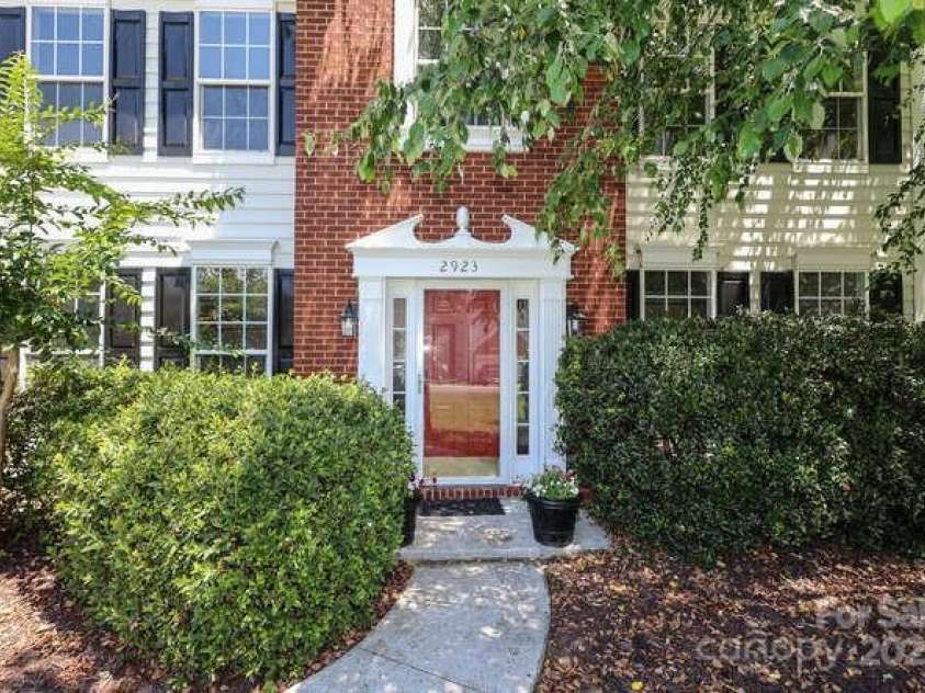 2923 Wheat Meadow Lane, Charlotte, NC 28270.  MLS# CAR4277608, YatesRealty ID 32350. 