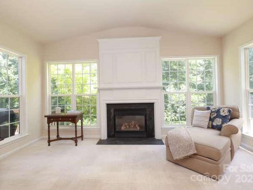 2923 Wheat Meadow Lane, Charlotte, NC 28270.  MLS# CAR4277608, YatesRealty ID 32350. 