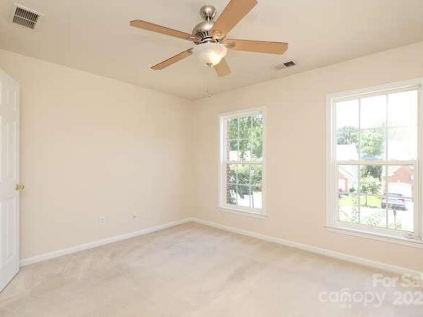 2923 Wheat Meadow Lane, Charlotte, NC 28270.  MLS# CAR4277608, YatesRealty ID 32350. 