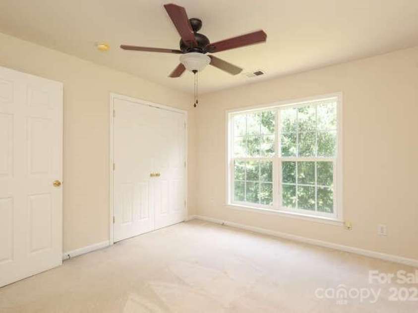 2923 Wheat Meadow Lane, Charlotte, NC 28270.  MLS# CAR4277608, YatesRealty ID 32350. 