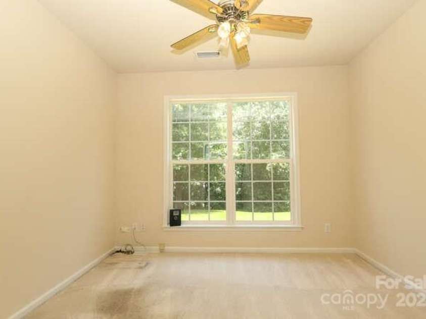 2923 Wheat Meadow Lane, Charlotte, NC 28270.  MLS# CAR4277608, YatesRealty ID 32350. Office/Flex