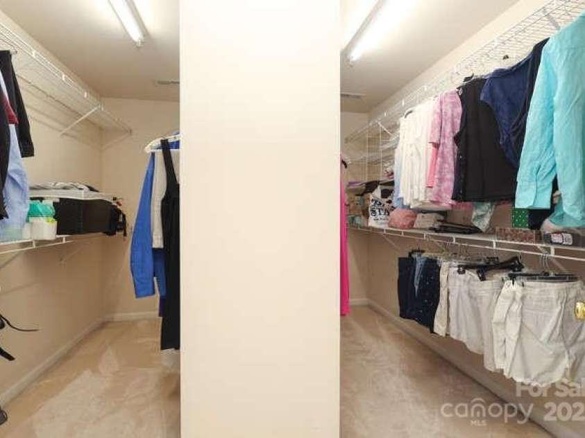 2923 Wheat Meadow Lane, Charlotte, NC 28270.  MLS# CAR4277608, YatesRealty ID 32350. Primary Closet