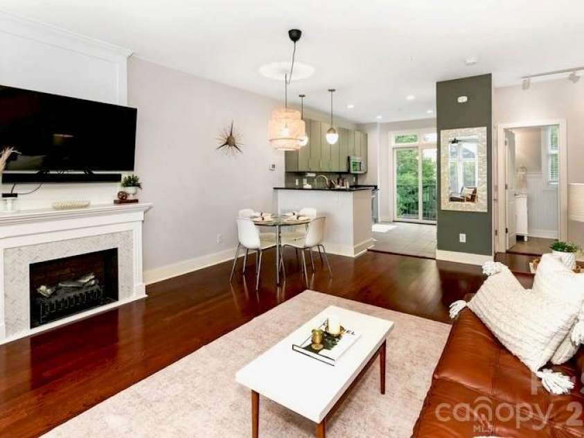 1959 Abbott Street, Charlotte, NC 28203.  MLS# CAR4389761, YatesRealty ID 32351. 