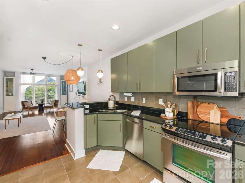 1959 Abbott Street, Charlotte, NC 28203.  MLS# CAR4389761, YatesRealty ID 32351. 