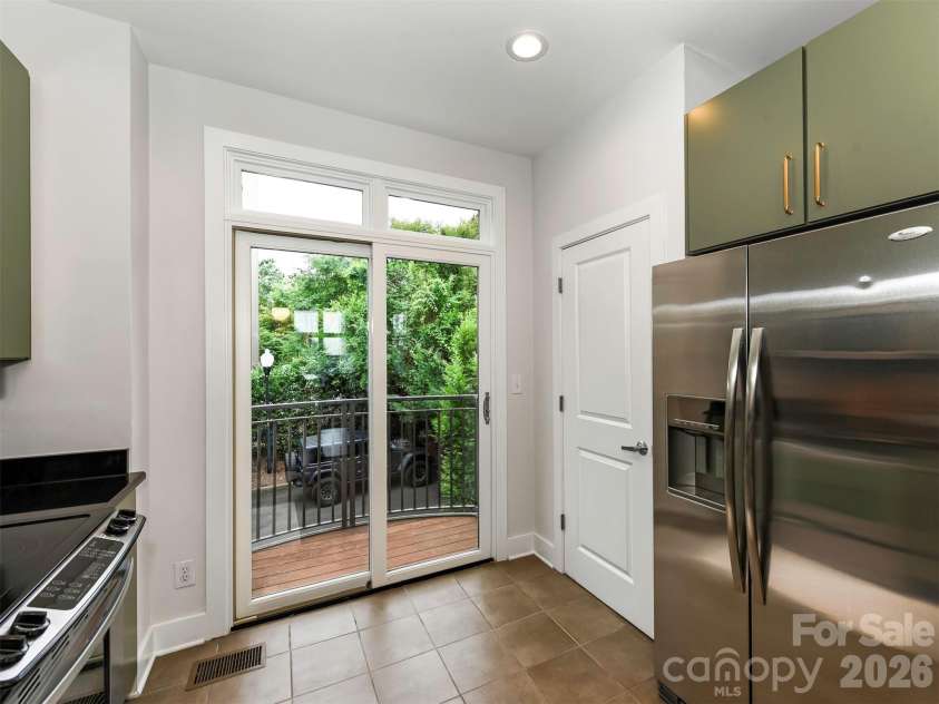 1959 Abbott Street, Charlotte, NC 28203.  MLS# CAR4389761, YatesRealty ID 32351. 
