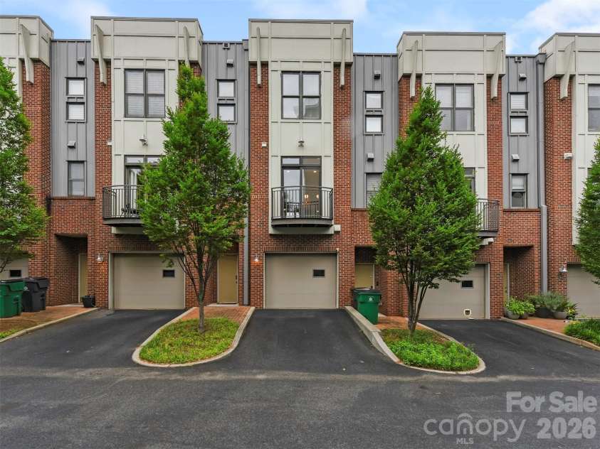 1959 Abbott Street, Charlotte, NC 28203.  MLS# CAR4389761, YatesRealty ID 32351. 