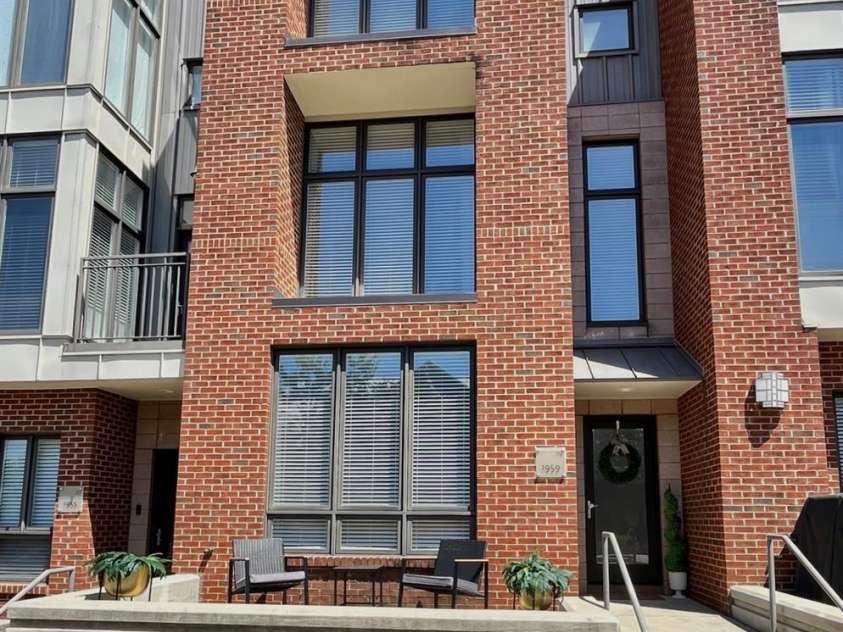 1959 Abbott Street, Charlotte, NC 28203.  MLS# CAR4389761, YatesRealty ID 32351. 