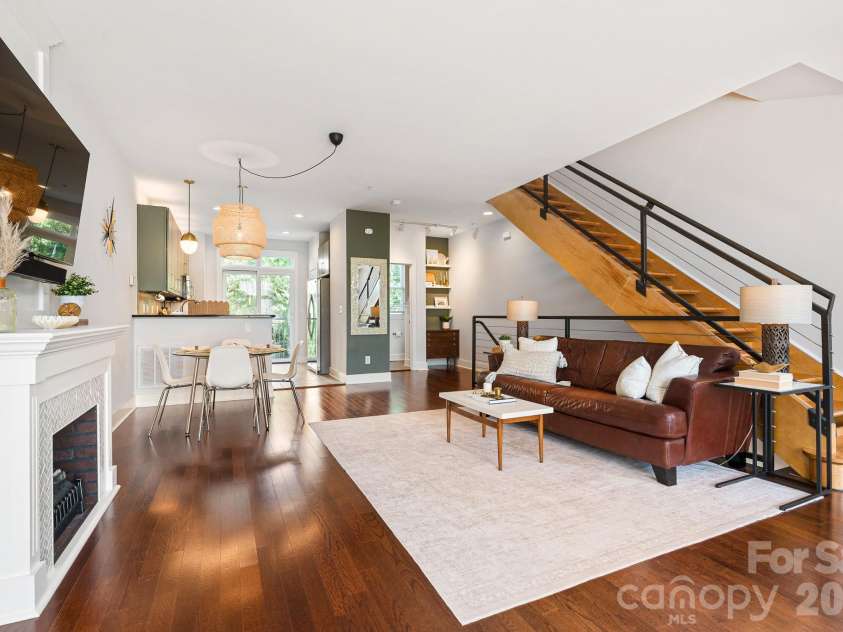 1959 Abbott Street, Charlotte, NC 28203.  MLS# CAR4389761, YatesRealty ID 32351. 