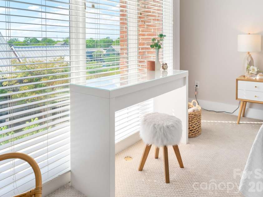 1959 Abbott Street, Charlotte, NC 28203.  MLS# CAR4389761, YatesRealty ID 32351. 