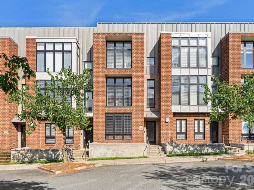 1959 Abbott Street, Charlotte, NC 28203.  MLS# CAR4389761, YatesRealty ID 32351. 