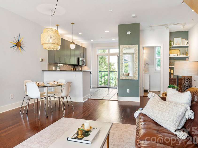 1959 Abbott Street, Charlotte, NC 28203.  MLS# CAR4389761, YatesRealty ID 32351. 