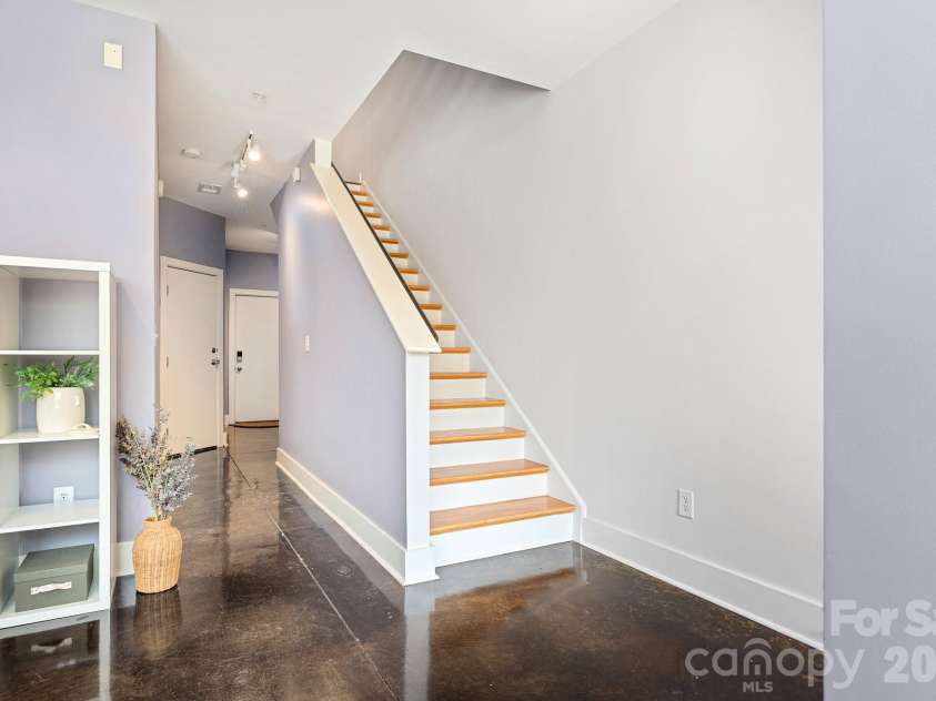 1959 Abbott Street, Charlotte, NC 28203.  MLS# CAR4389761, YatesRealty ID 32351. 