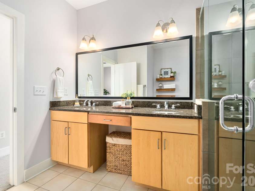 1959 Abbott Street, Charlotte, NC 28203.  MLS# CAR4389761, YatesRealty ID 32351. 