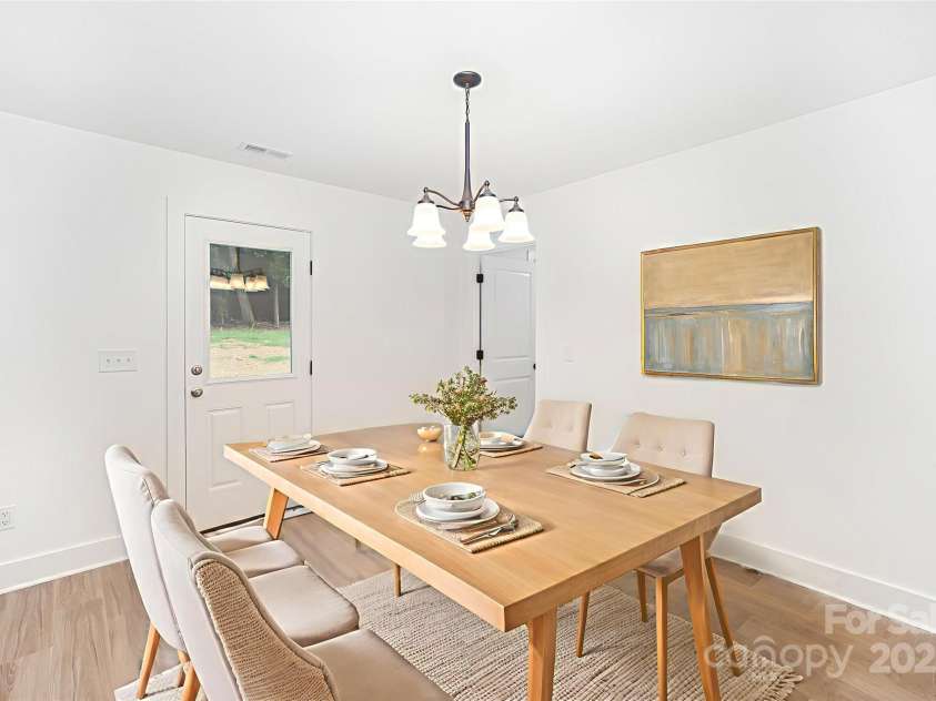 309 A Oakdale Avenue, Kannapolis, NC 28083.  MLS# CAR4287739, YatesRealty ID 32352. Virtually Staged