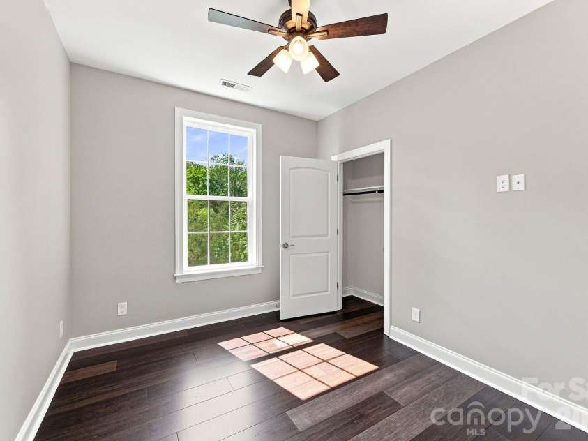 337 Petree Road, Winston Salem, NC 27106.  MLS# CAR4394954, YatesRealty ID 32353. 