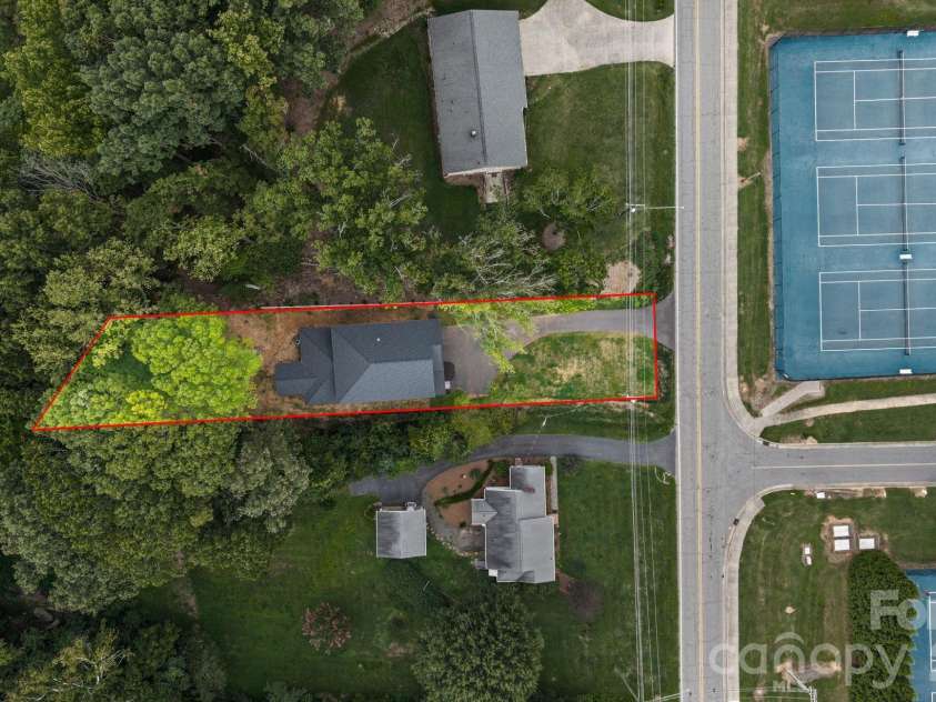 337 Petree Road, Winston Salem, NC 27106.  MLS# CAR4394954, YatesRealty ID 32353. 