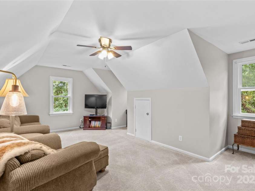 586 Highland Ridge Road, Mooresville, NC 28115.  MLS# CAR4287647, YatesRealty ID 32354. Bedroom 5