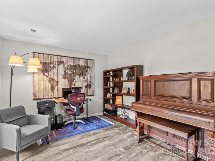 586 Highland Ridge Road, Mooresville, NC 28115.  MLS# CAR4287647, YatesRealty ID 32354. Office