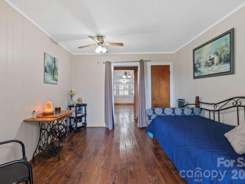71 Laurel Mountain Road, Brevard, NC 28712.  MLS# CAR4370295, YatesRealty ID 32354. Bedroom
