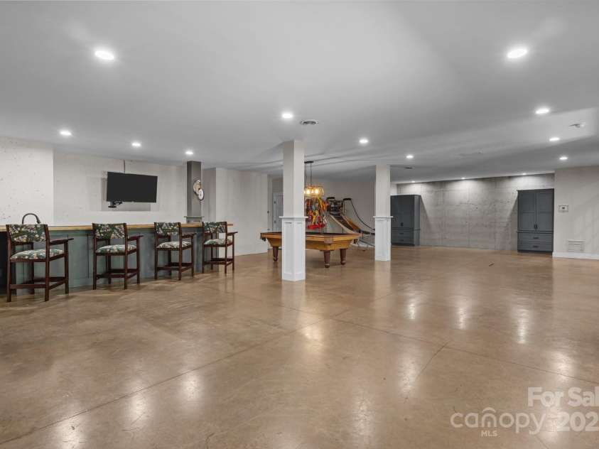 2341 Shiny Leaf Drive, Denver, NC 28037.  MLS# CAR4267140, YatesRealty ID 32355. 