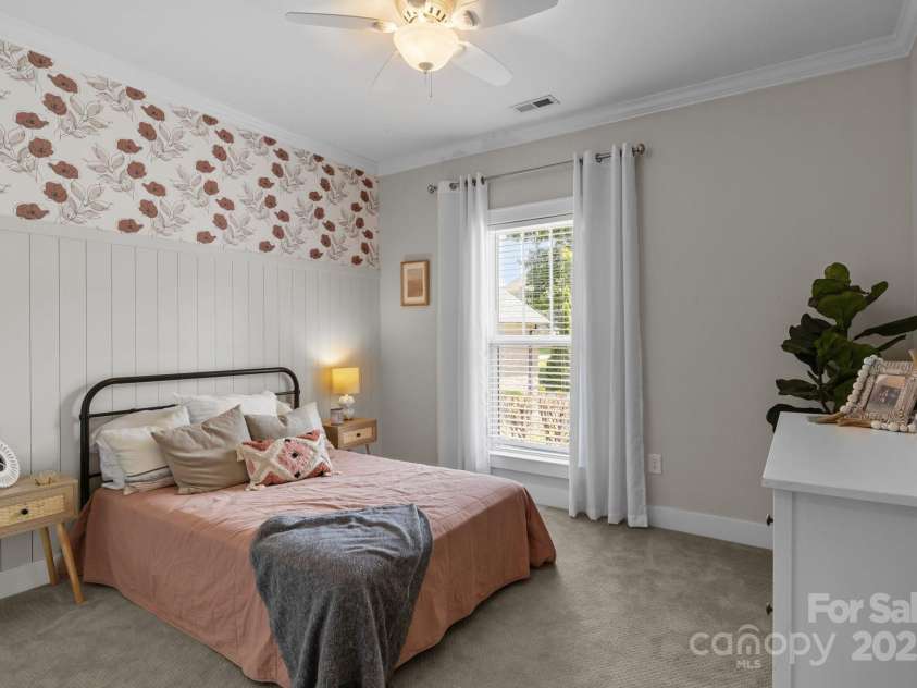 2341 Shiny Leaf Drive, Denver, NC 28037.  MLS# CAR4267140, YatesRealty ID 32355. Main level BR