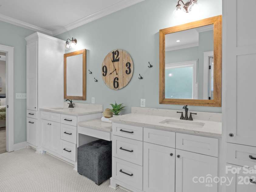 2341 Shiny Leaf Drive, Denver, NC 28037.  MLS# CAR4267140, YatesRealty ID 32355. Primary BA