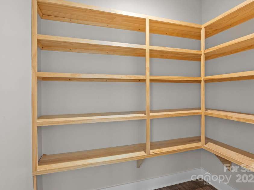 2341 Shiny Leaf Drive, Denver, NC 28037.  MLS# CAR4267140, YatesRealty ID 32355. Walk in pantry