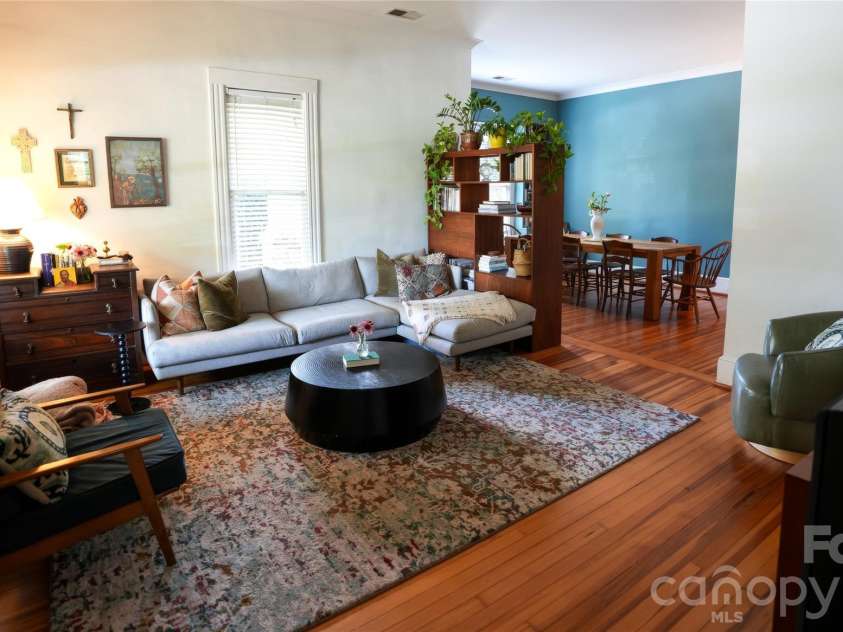 521 York Street, Gastonia, NC 28052.  MLS# CAR4395664, YatesRealty ID 32355. 