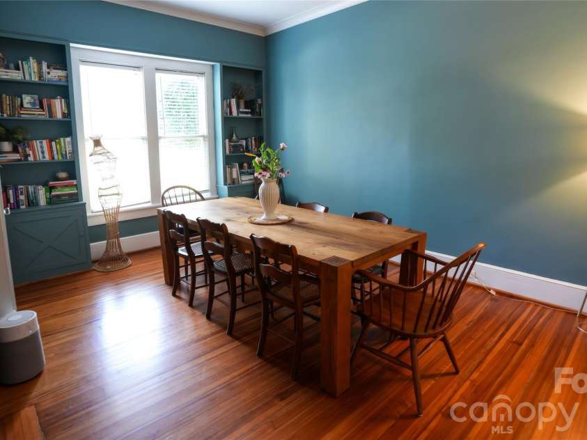 521 York Street, Gastonia, NC 28052.  MLS# CAR4395664, YatesRealty ID 32355. 