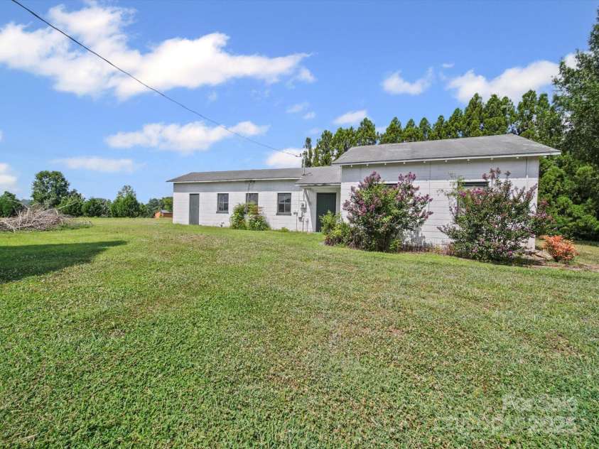 16801 Randalls Ferry Road, Norwood, NC 28128.  MLS# CAR4285843, YatesRealty ID 32356. Milking Parlor/office