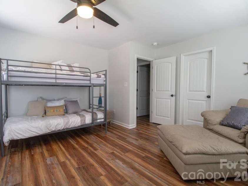 794 Riverwood Drive, Lexington, NC 27292.  MLS# CAR4389743, YatesRealty ID 32356. 