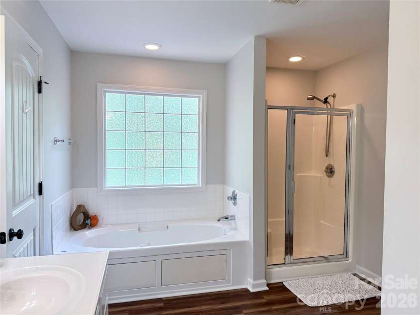 794 Riverwood Drive, Lexington, NC 27292.  MLS# CAR4389743, YatesRealty ID 32356. 