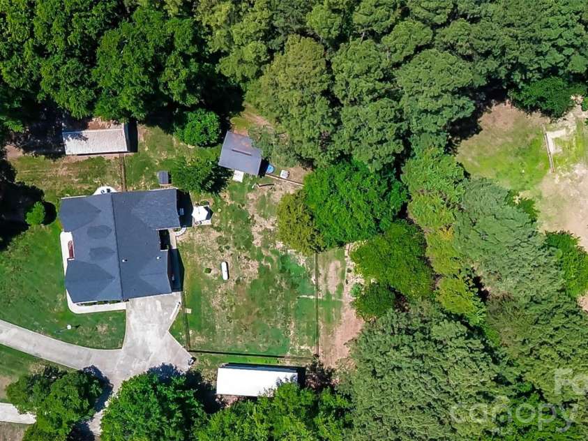 1240 Petes Road, Lincolnton, NC 28092.  MLS# CAR4382644, YatesRealty ID 32357. 