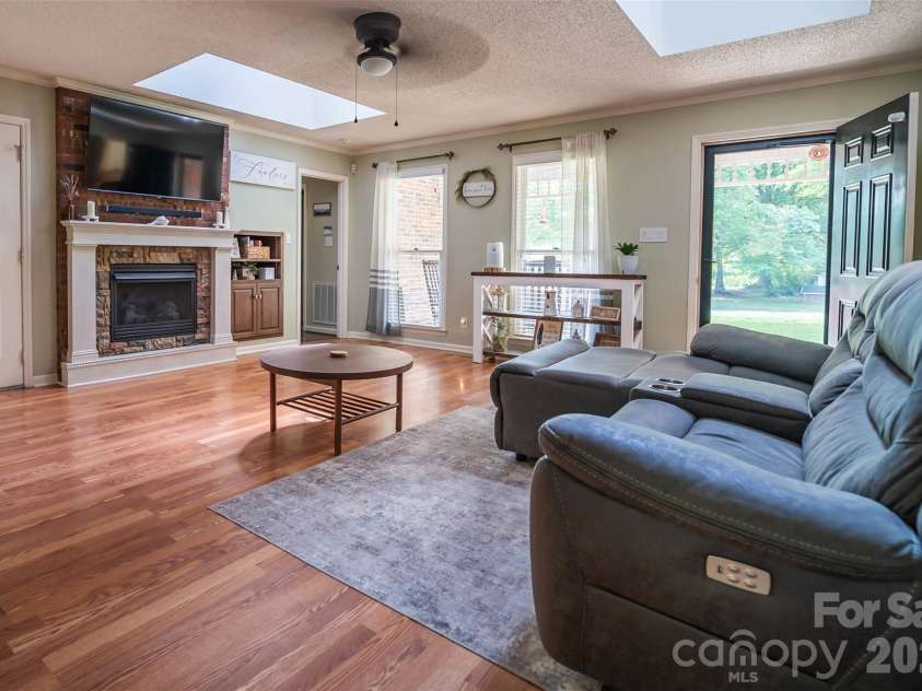 1240 Petes Road, Lincolnton, NC 28092.  MLS# CAR4382644, YatesRealty ID 32357. 