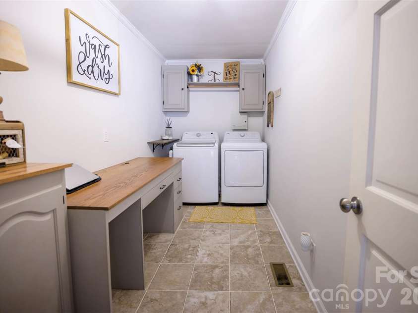 1240 Petes Road, Lincolnton, NC 28092.  MLS# CAR4382644, YatesRealty ID 32357. 