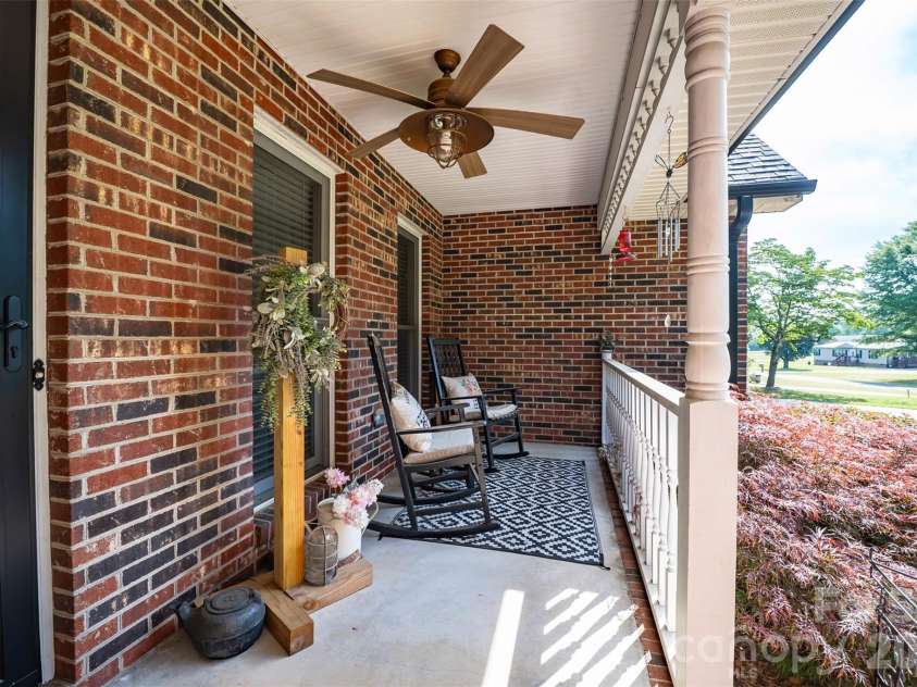 1240 Petes Road, Lincolnton, NC 28092.  MLS# CAR4382644, YatesRealty ID 32357. 