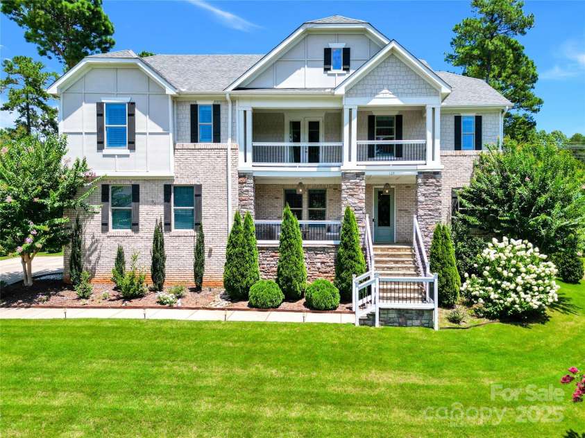 125 San Agustin Drive, Mooresville, NC 28117.  MLS# CAR4281195, YatesRealty ID 32357. 