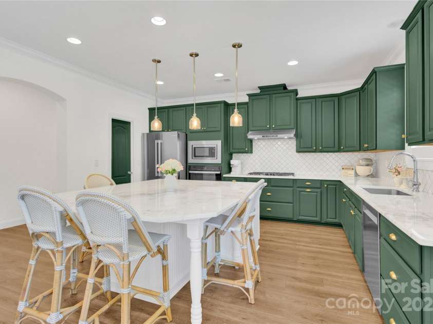 125 San Agustin Drive, Mooresville, NC 28117.  MLS# CAR4281195, YatesRealty ID 32357. 
