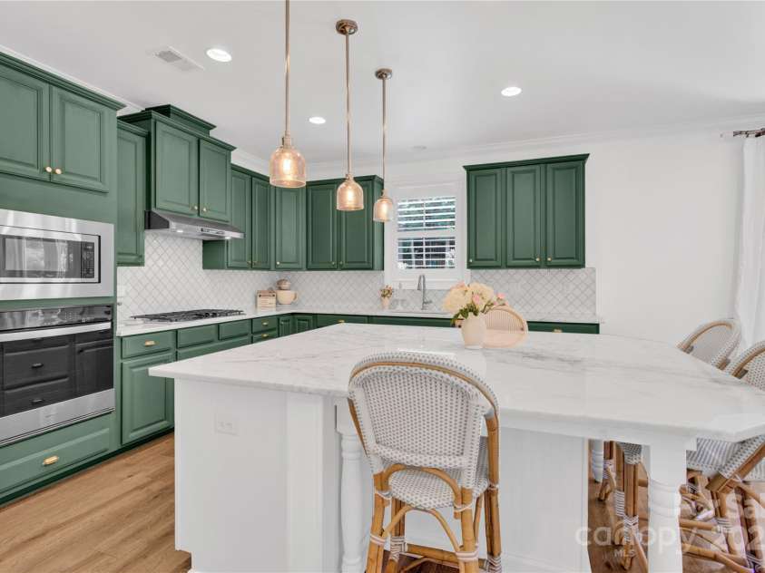 125 San Agustin Drive, Mooresville, NC 28117.  MLS# CAR4281195, YatesRealty ID 32357. 