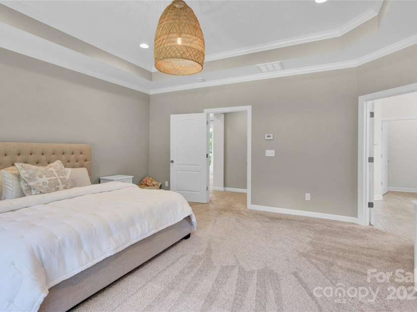 125 San Agustin Drive, Mooresville, NC 28117.  MLS# CAR4281195, YatesRealty ID 32357. 