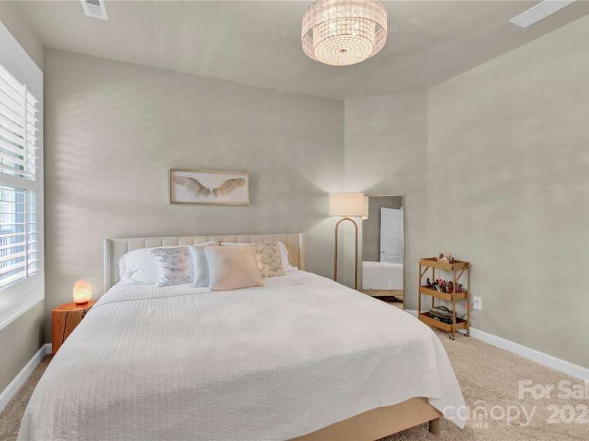 125 San Agustin Drive, Mooresville, NC 28117.  MLS# CAR4281195, YatesRealty ID 32357. 